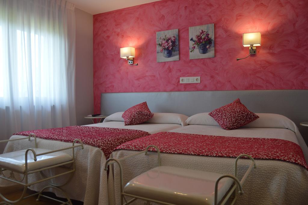 Hotel El Pinar Villapedre Екстер'єр фото